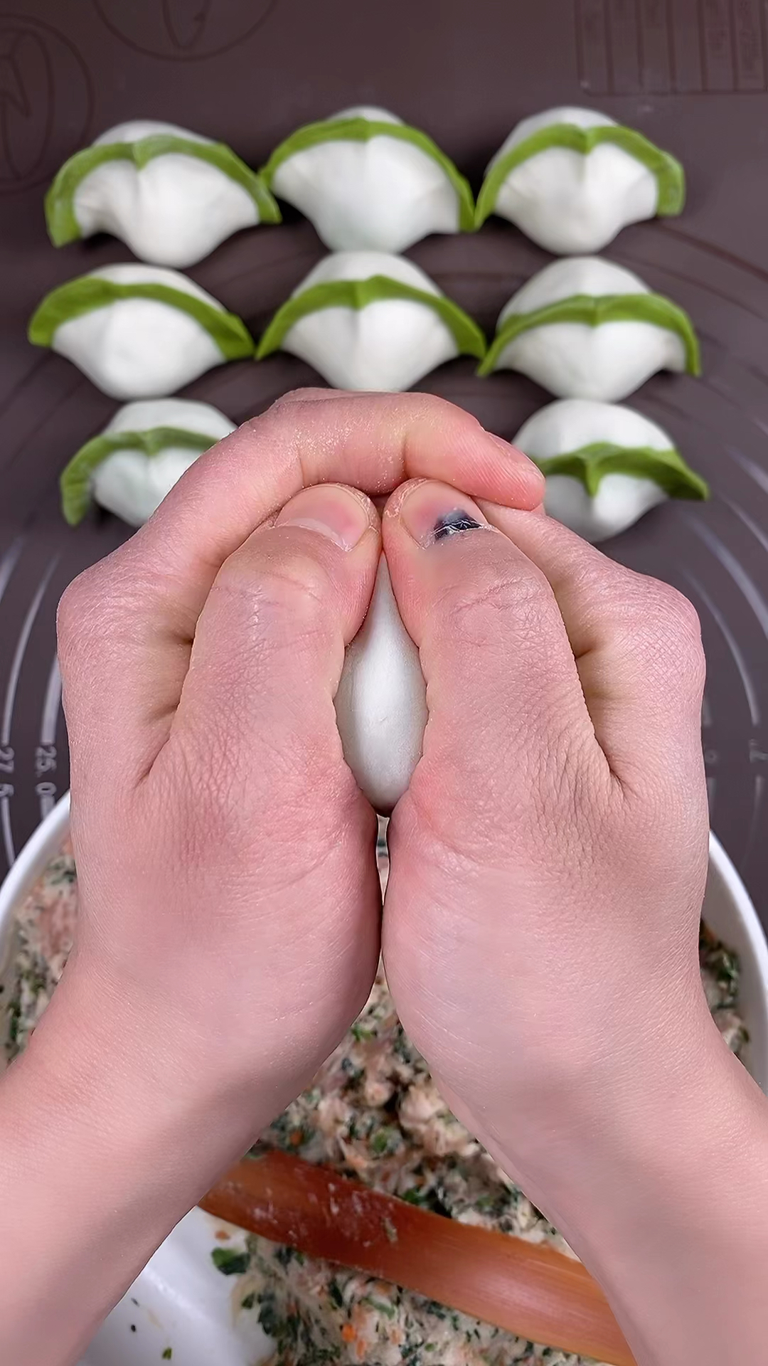 教你快速挤水饺手法