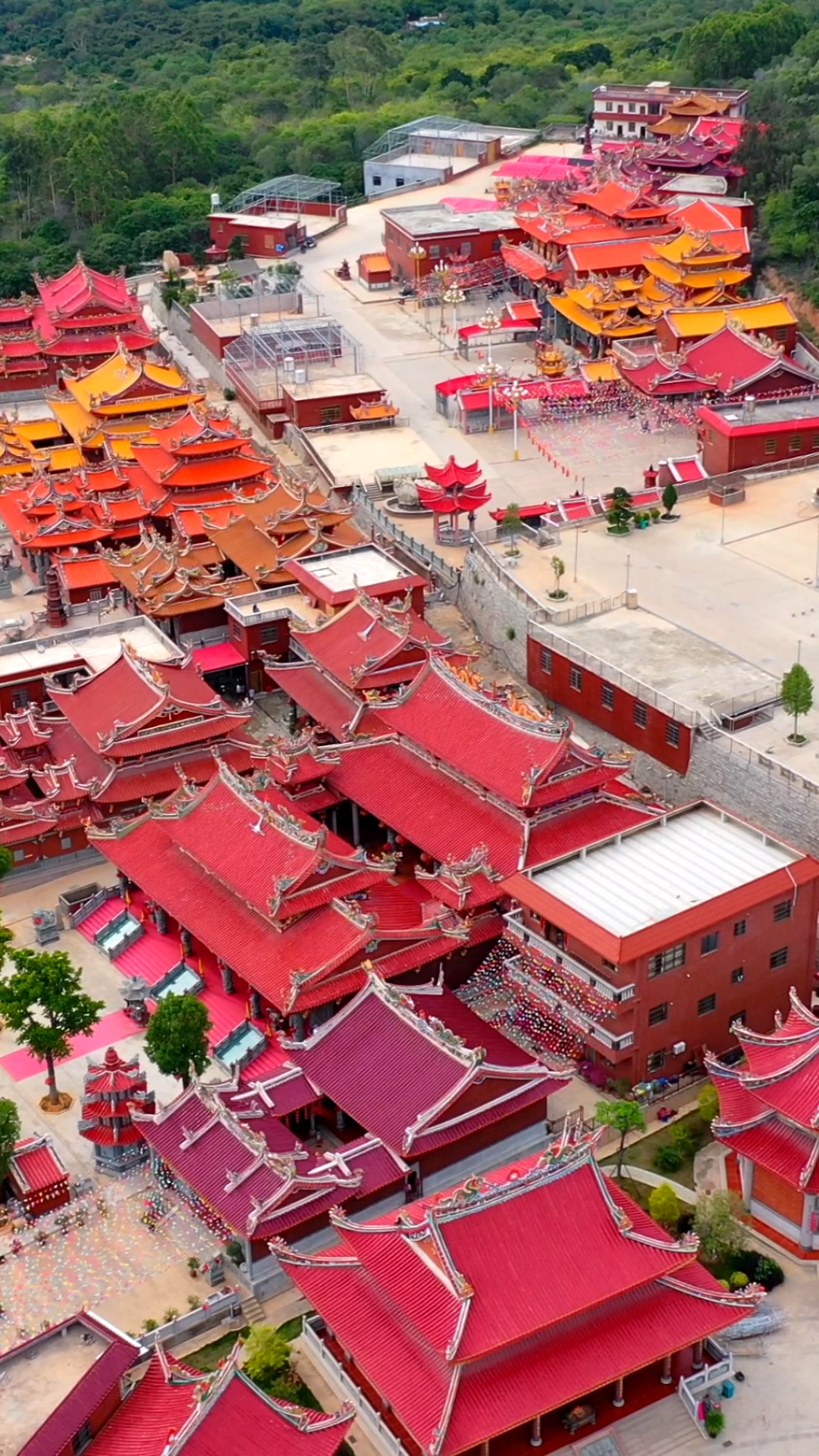 万元奖金争夺赛在福建漳浦山下有一处仙境古雷新港城民俗文化园网友称