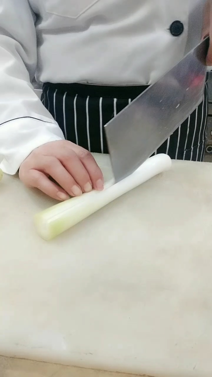 我要上热门#新来的五星级大厨用七星级刀法切的葱丝