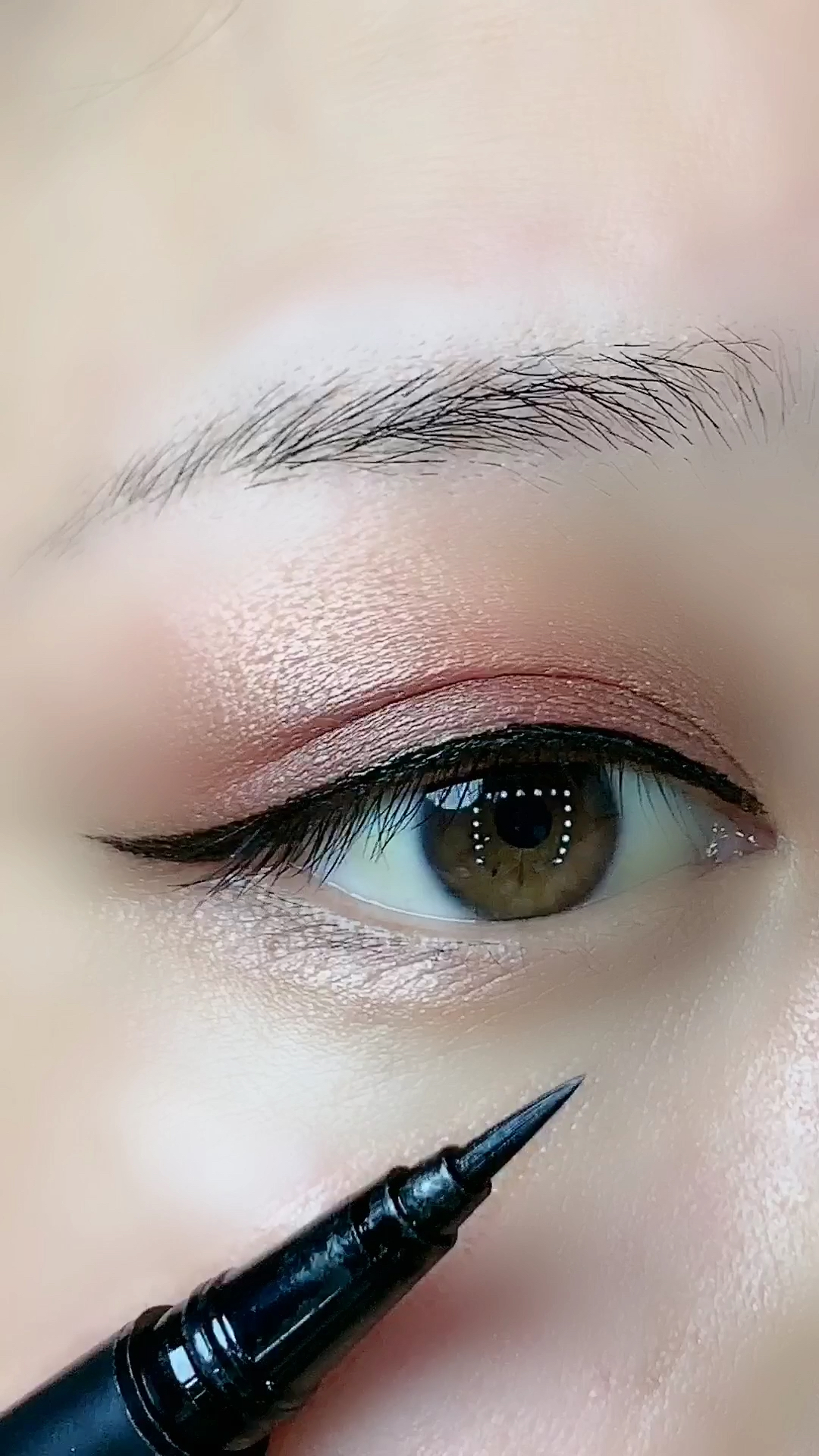 防水眼线笔#画出漂亮的眼线没有那么难