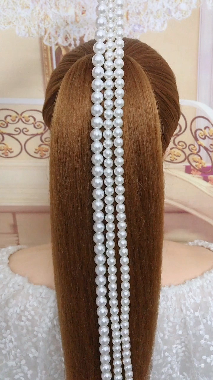 珍珠编发超级闪的发型