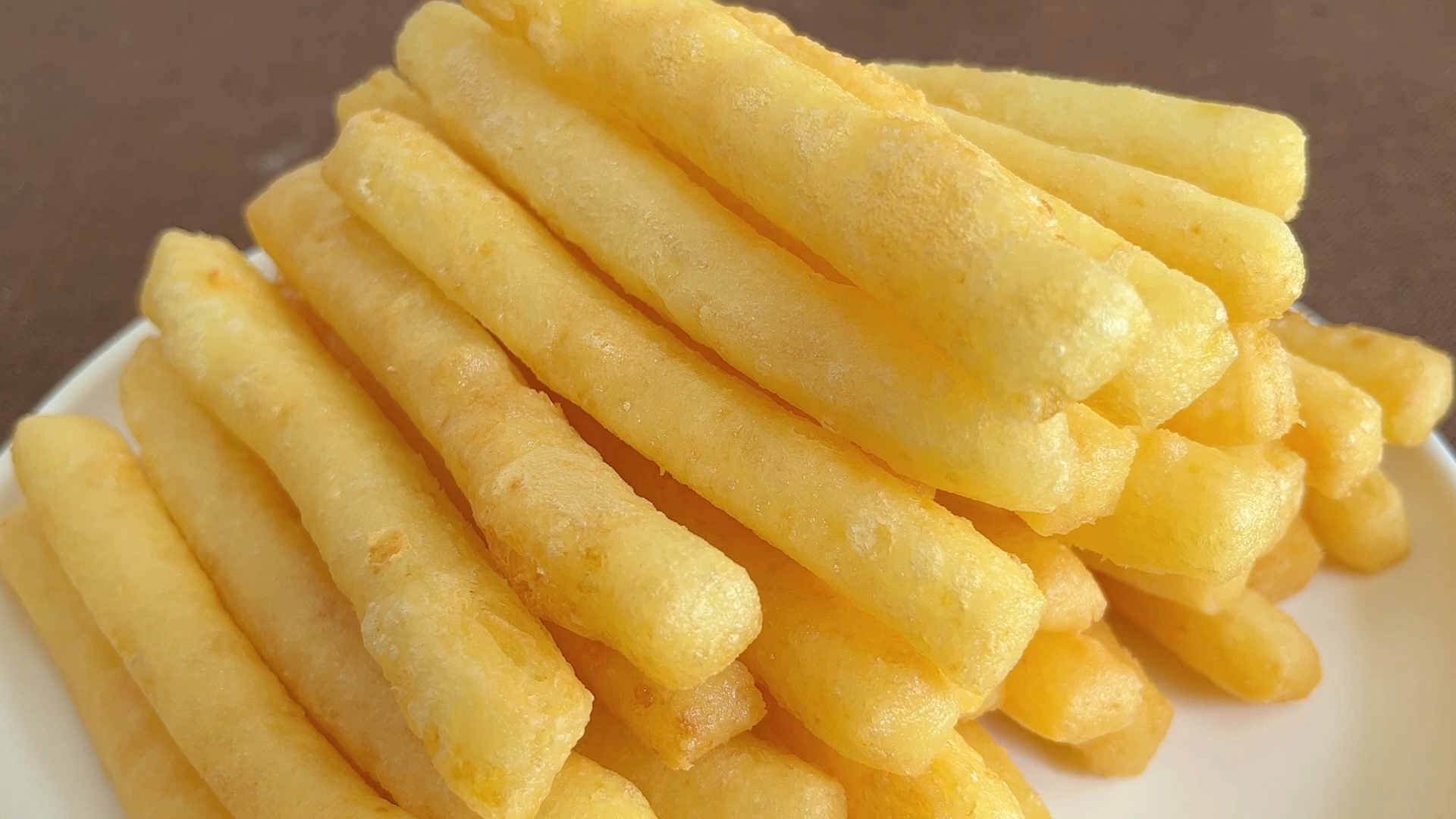 在家做个拿手菜#外脆里嫩奶香十足的芝士薯条!