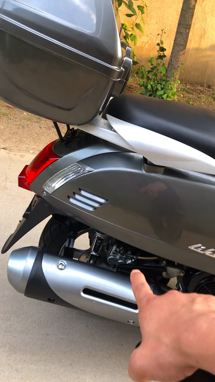 光阳雷克180!喜欢机车的朋友们关注一下!