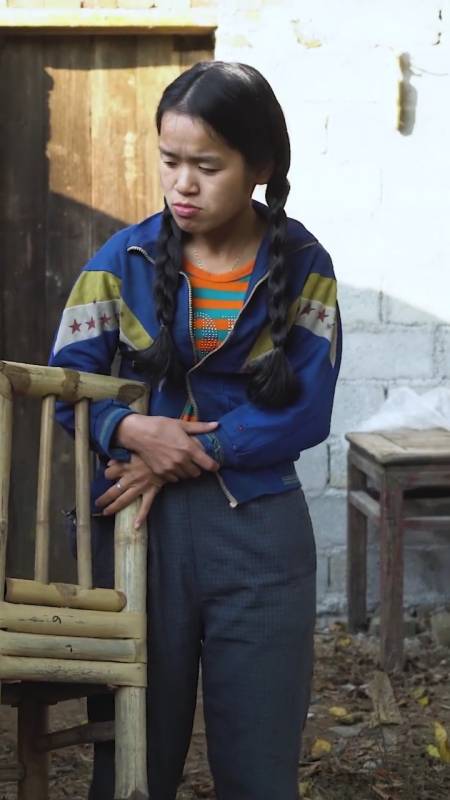 前 [鼓掌] 回复 0 在圣潭沟拉小提琴的芭比20小时前 让我想起了小时候