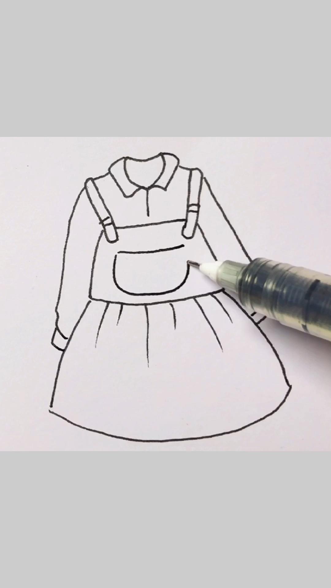 儿童美术绘画教程一套简单的裙子