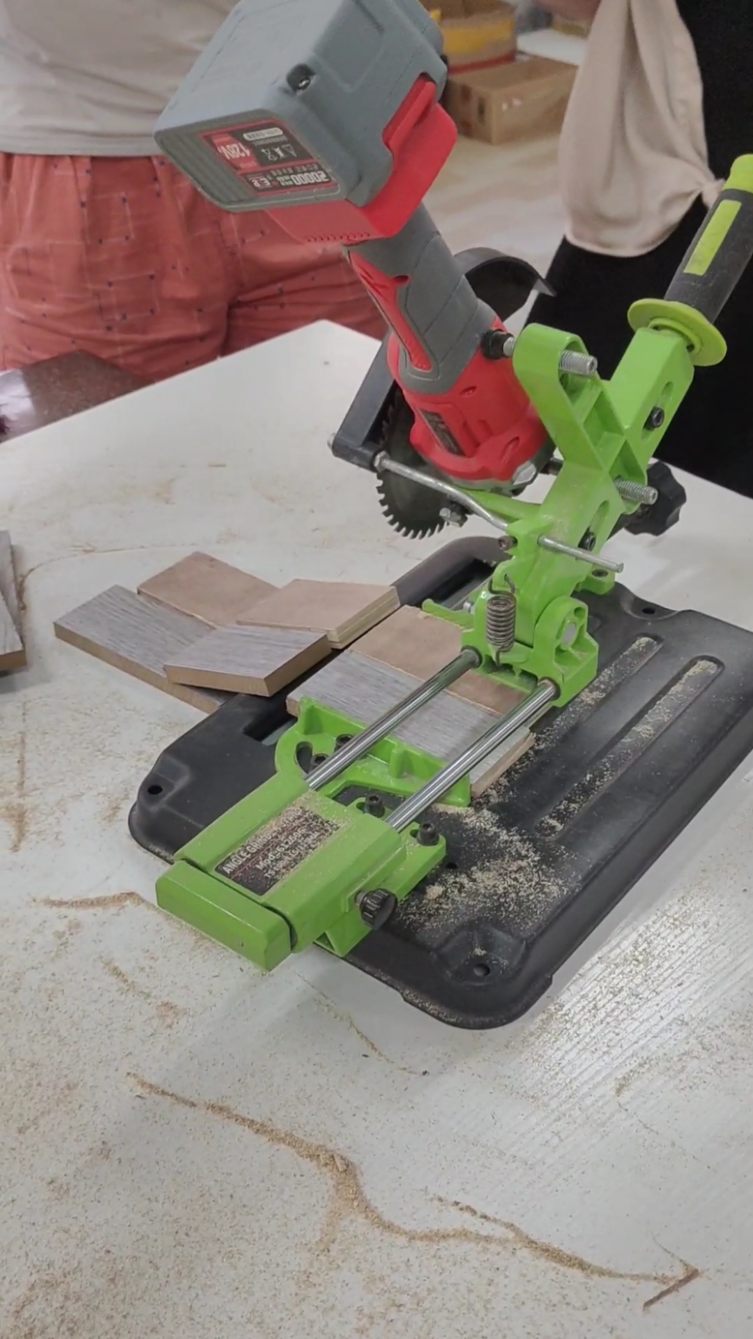 五金工具#拉杆式角磨机支架!