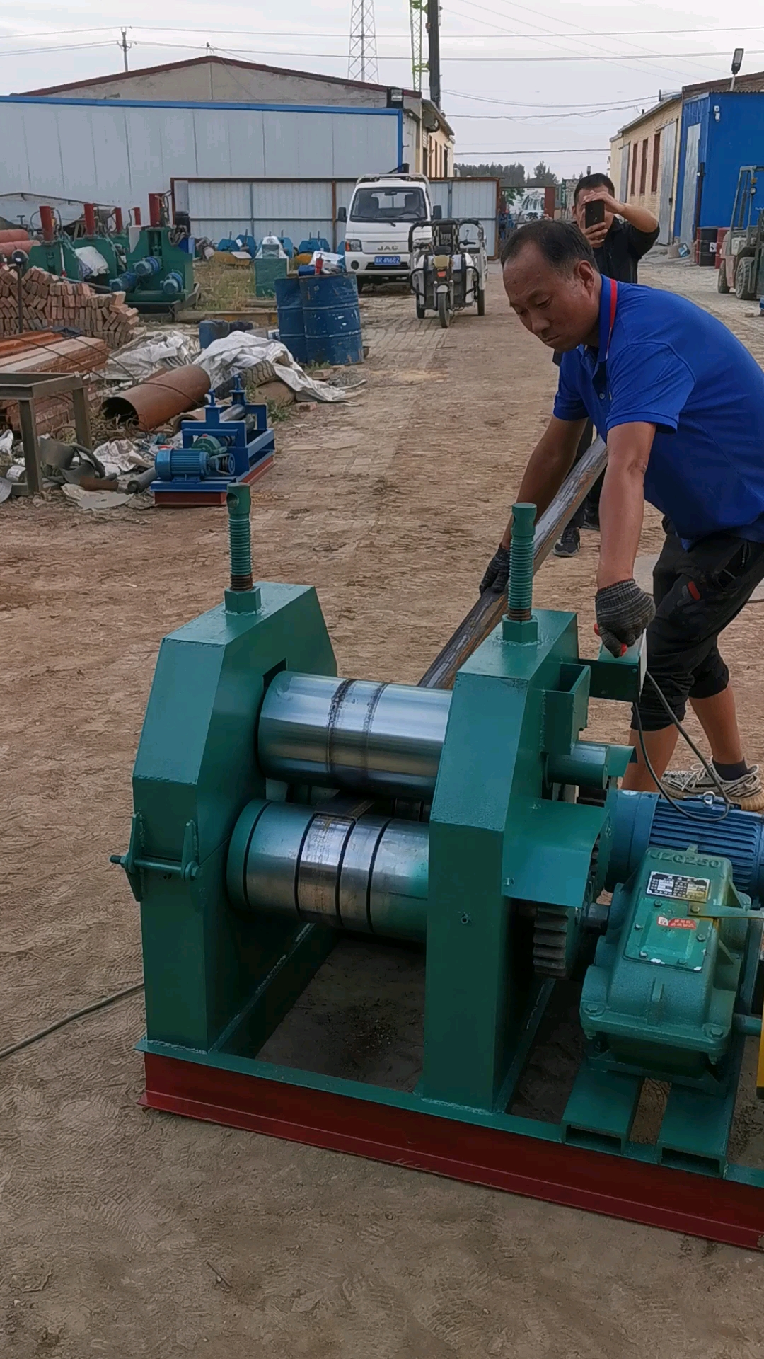 卷圆机槽钢卷圆机.槽钢卷圆效果现场操作示范.