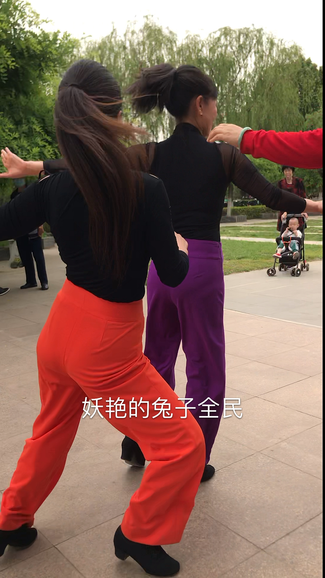 更多精彩作品,看主页#开心吉舞每一天