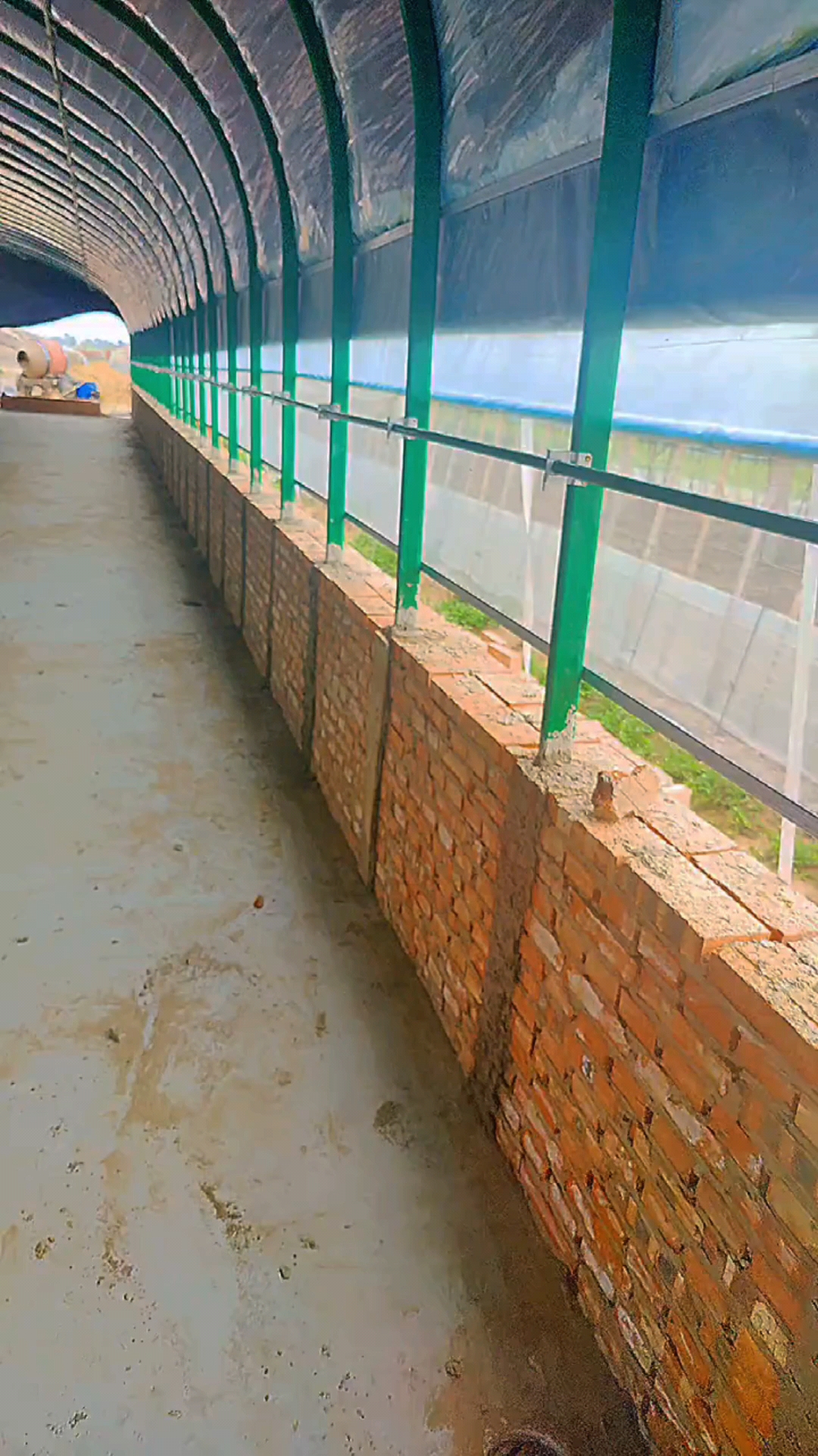 养兔大棚10米宽55米长养兔子大棚大棚造价三万多包工包料全国上门安装