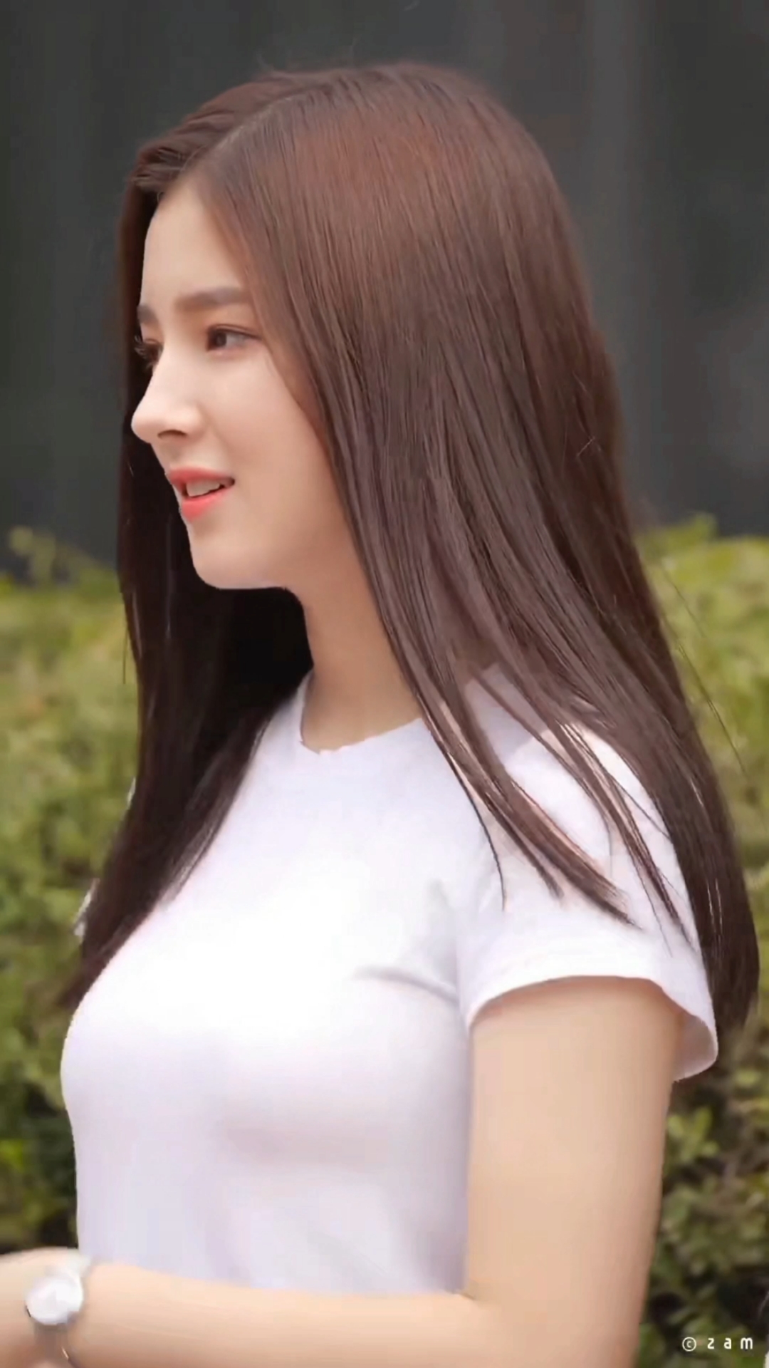 紧身牛仔裤美女#李承利这颜值身材绝了-度小视