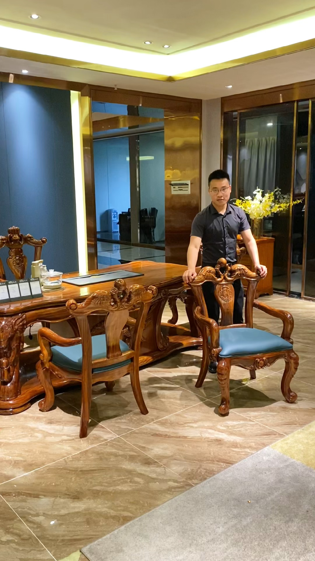 茶桌茶台#东方茶室该有的气质,沉淀着豪华高雅带给你的意境.