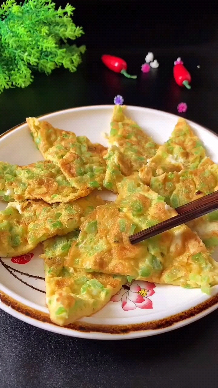 在家做个拿手菜#苦瓜煎鸡蛋这样做好吃的不得了!