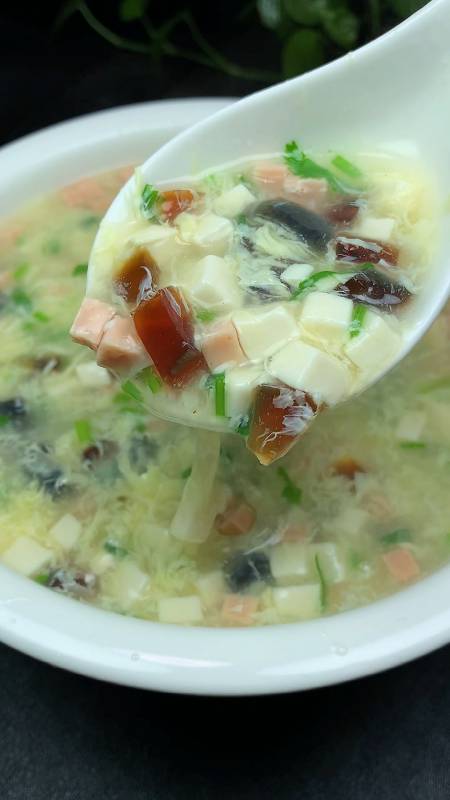 鲜香美味的皮蛋豆腐羹一定要试试哟