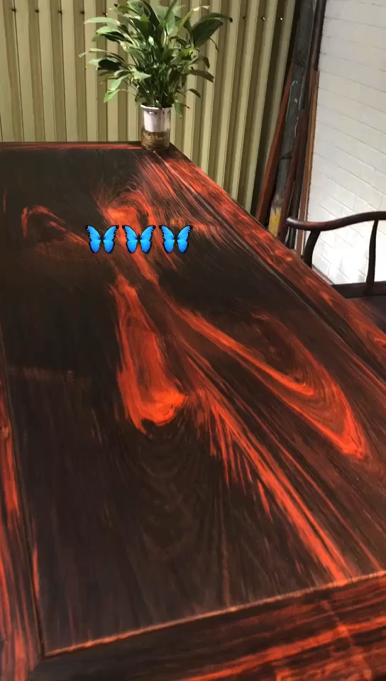 精品大红酸枝画案鬼脸对纹