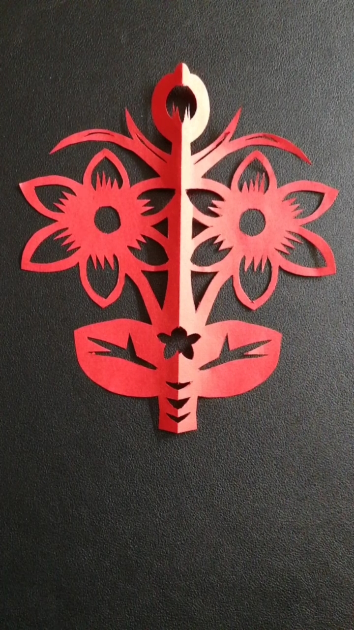 剪纸#手工剪纸水仙,寓意万事如意.