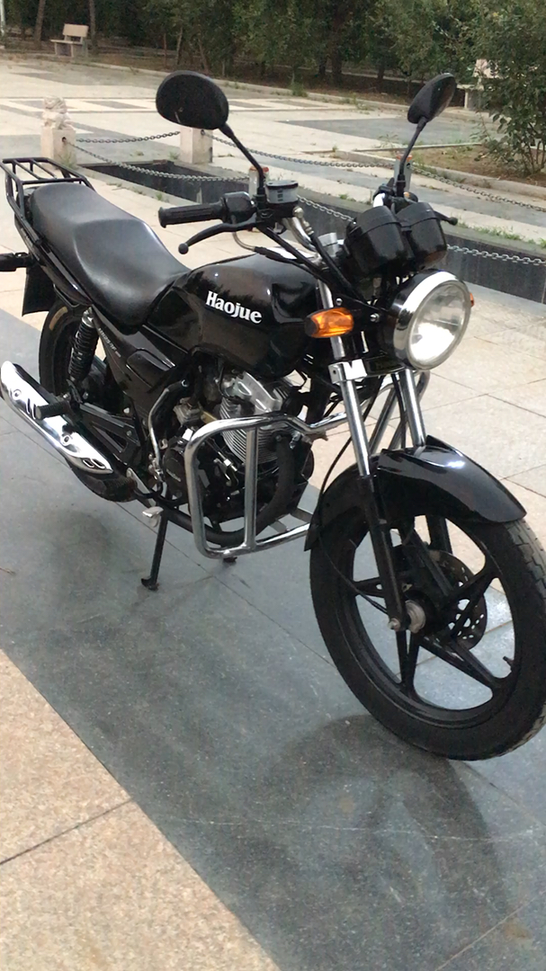 黑机豪爵银豹王