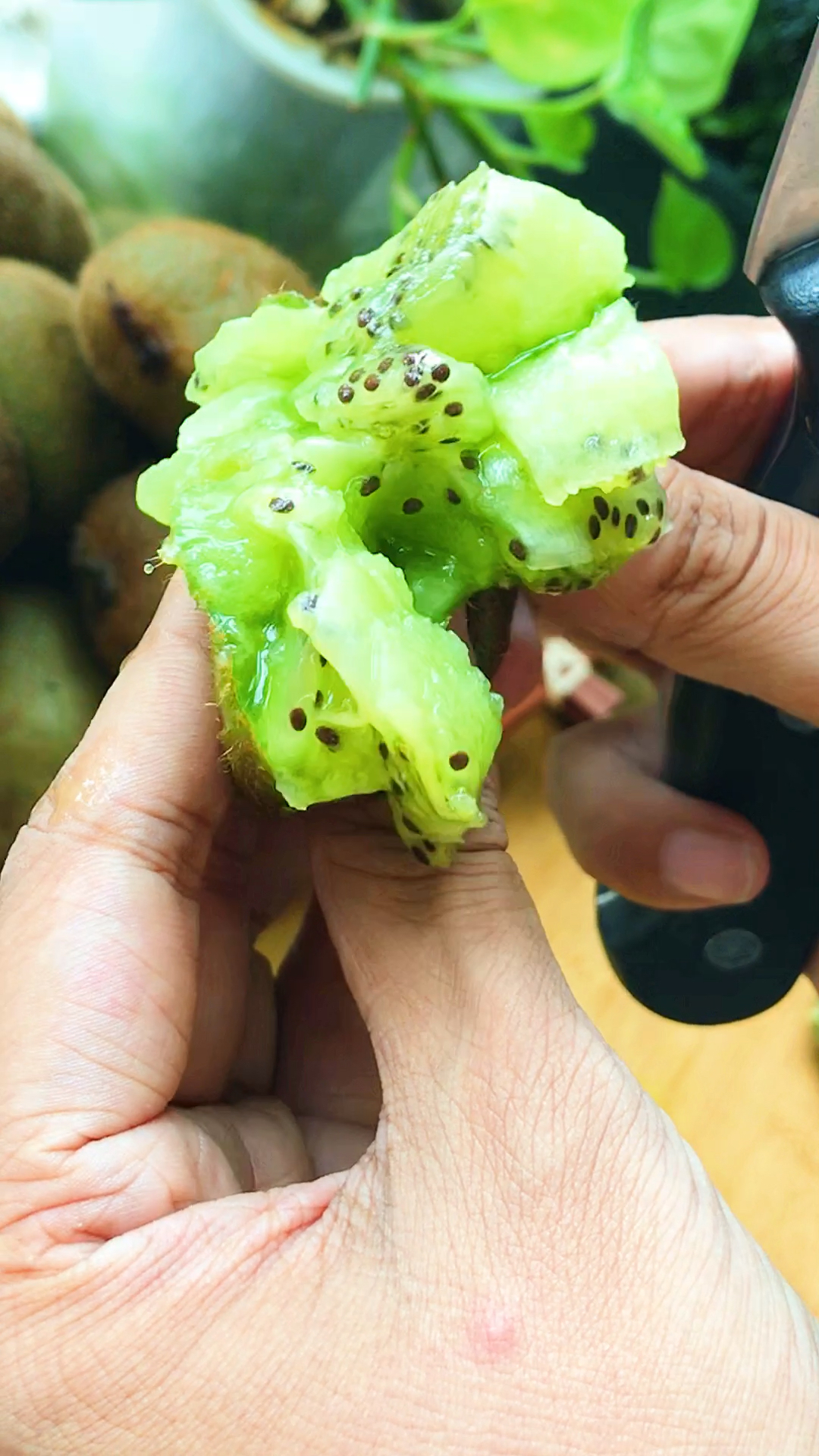 舌尖上的乡村美食周至翠香猕猴桃酸甜更有味道秦岭云雾滋养享受一份