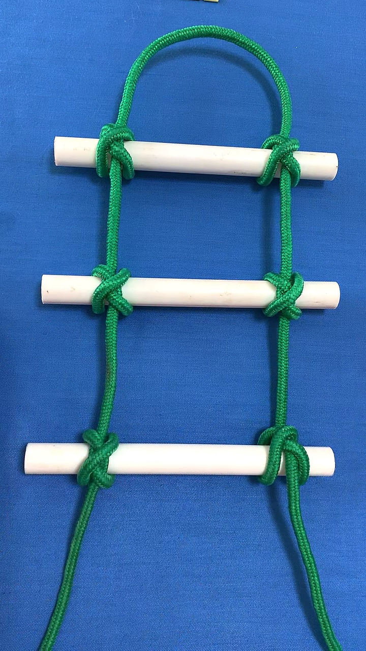 高空攀爬软绳梯学会了吗?