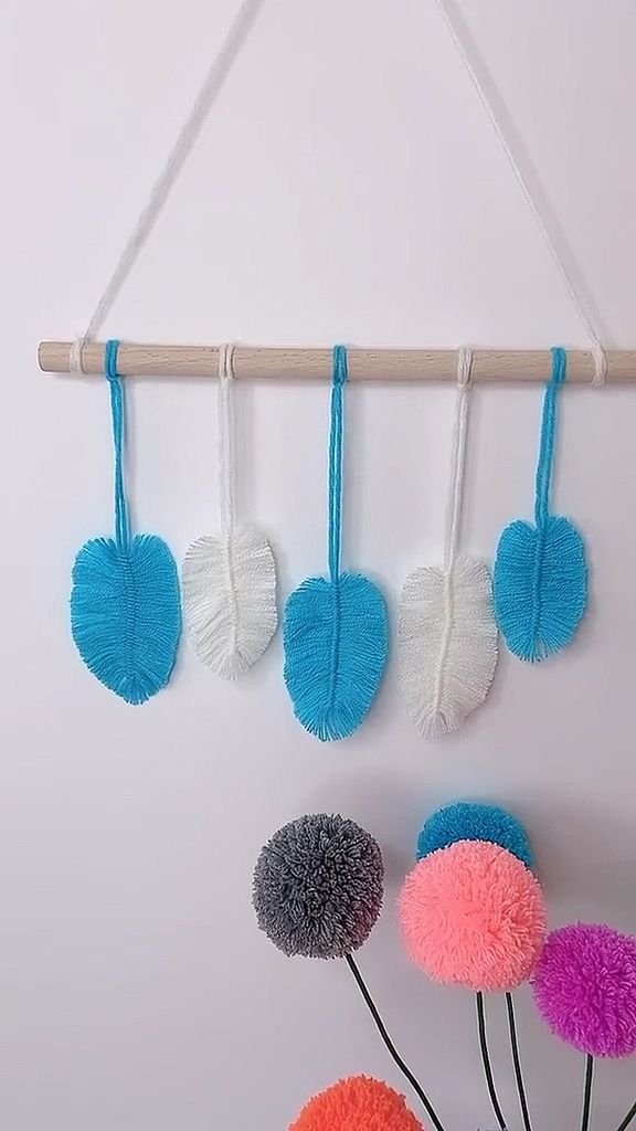 手工制作毛线做挂件太美了你也做起来吧