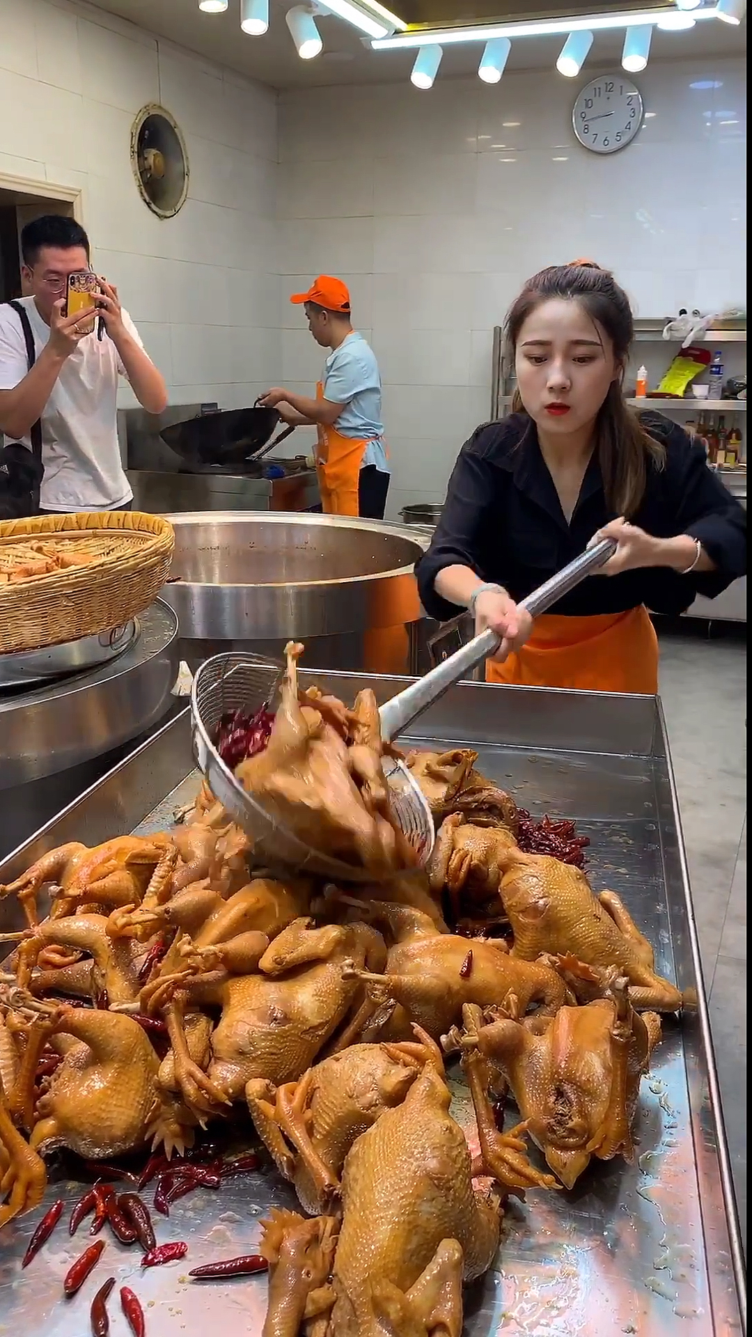 被抛弃的卤肉西施