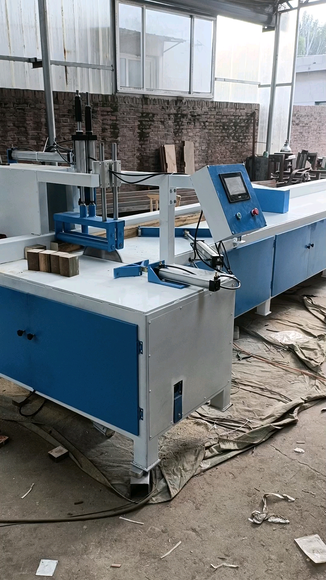 木工机械设备木工数控自动断料锯自动截料一机多用操作安全效率高