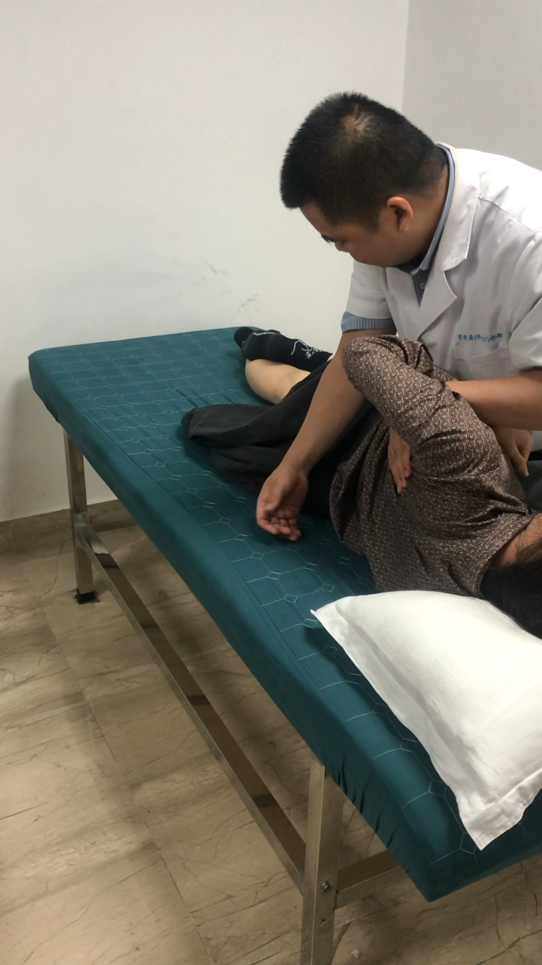 中医正骨#腰椎复位手法