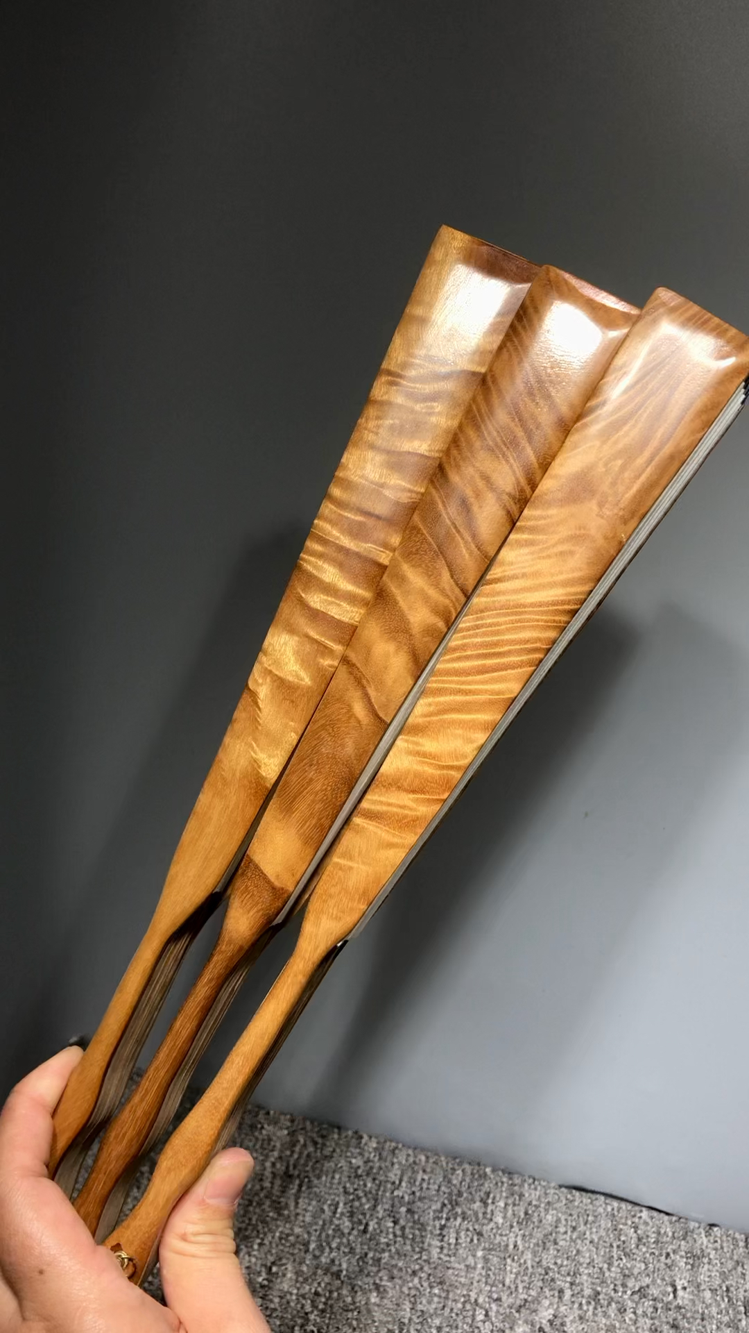 小叶金丝楠木折扇直径325cm