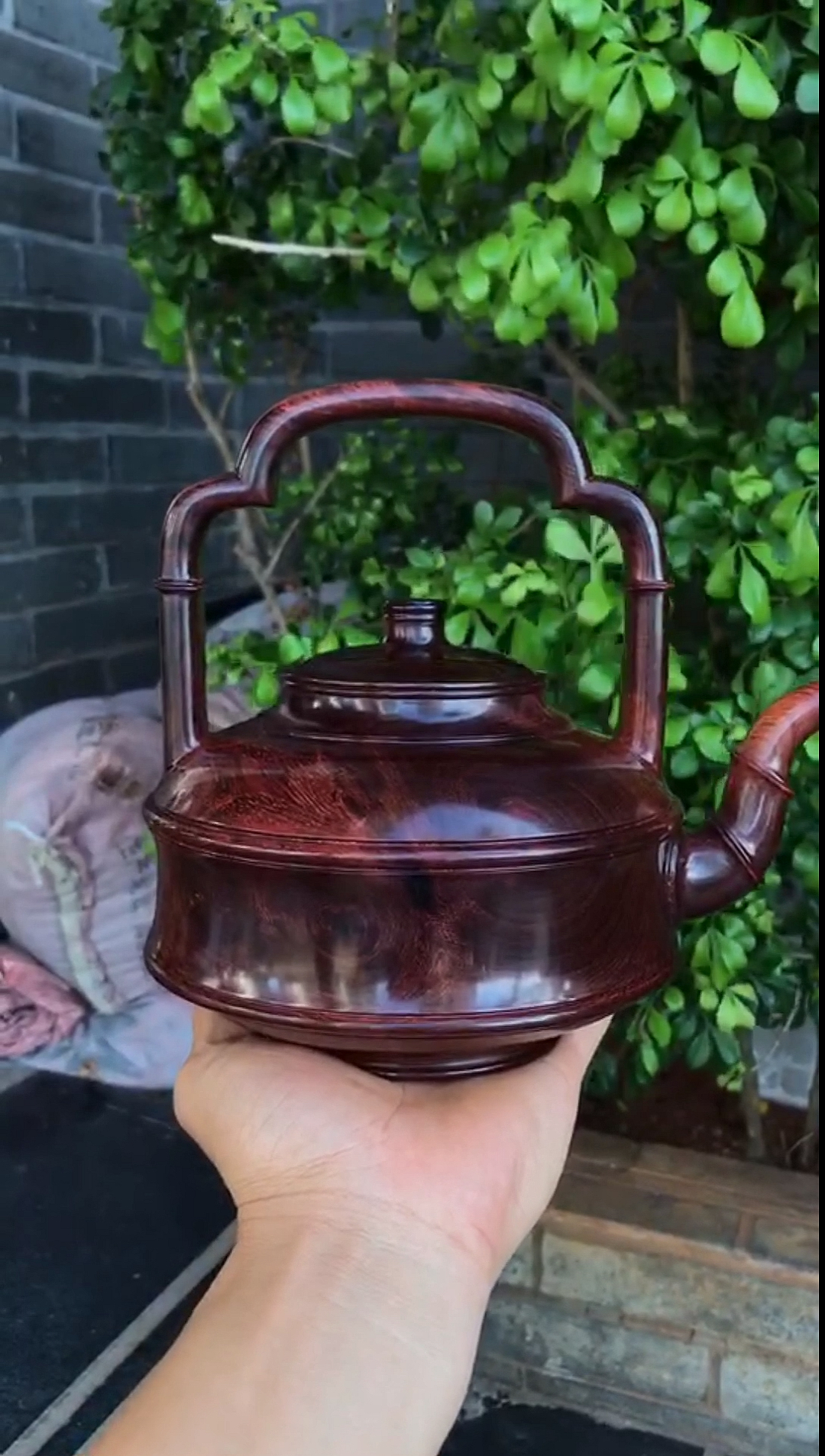 海南黄花梨#馆藏级,海南黄花梨提梁壶,主页更多精彩内容