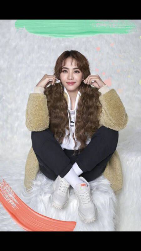 蔡依林越活越年轻穿羊羔毛扎羊毛卷拍片出道22年美得让人羡慕