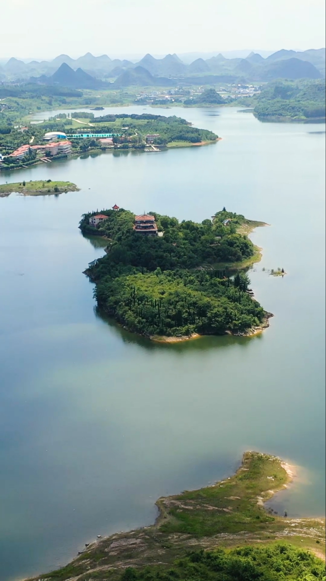 中国最大的湖中岛图片