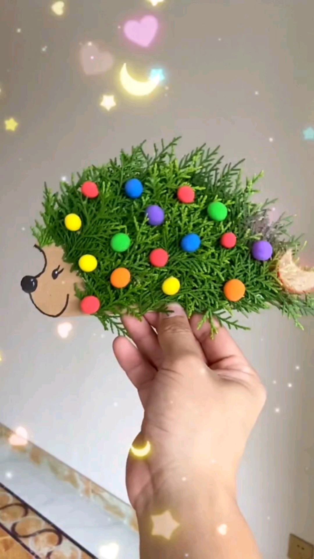 手工制作#秋天来了,一起来用树叶做一只可爱的小刺猬吧?