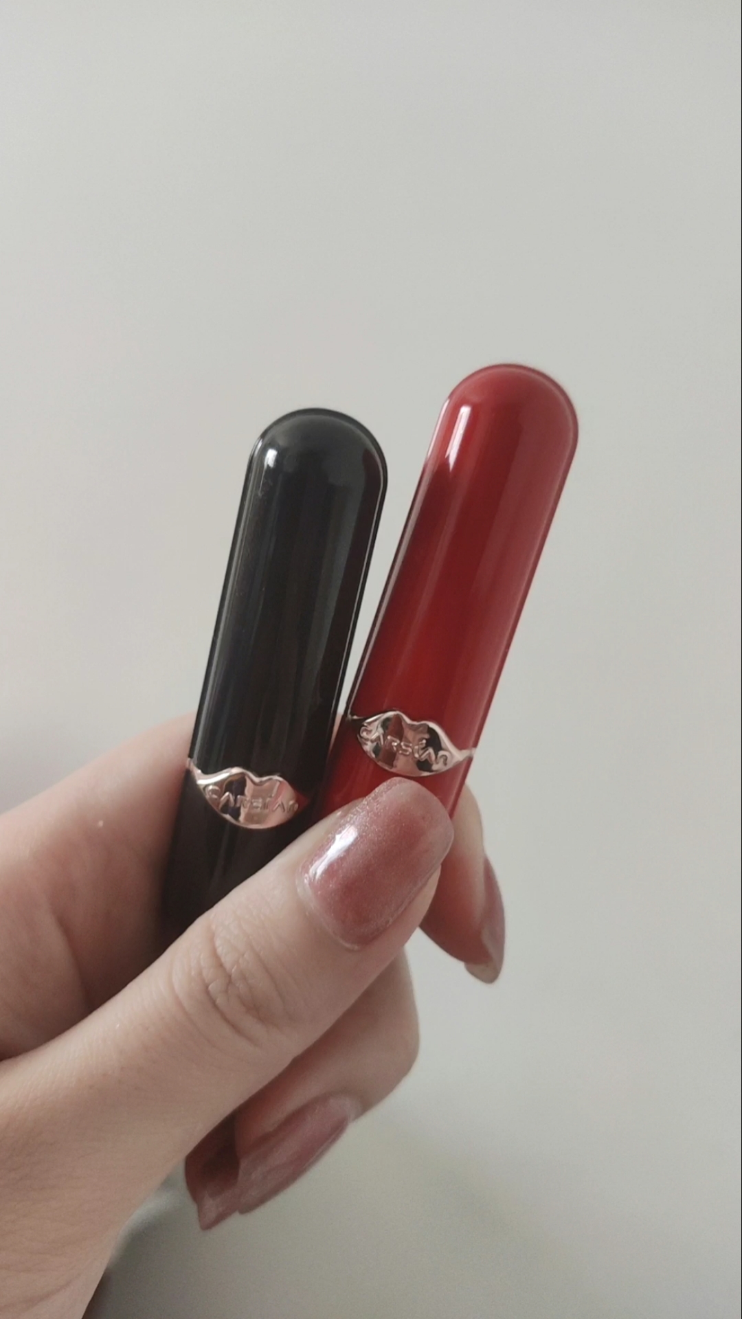 独竖一知##好种草#很精致的两支小口红