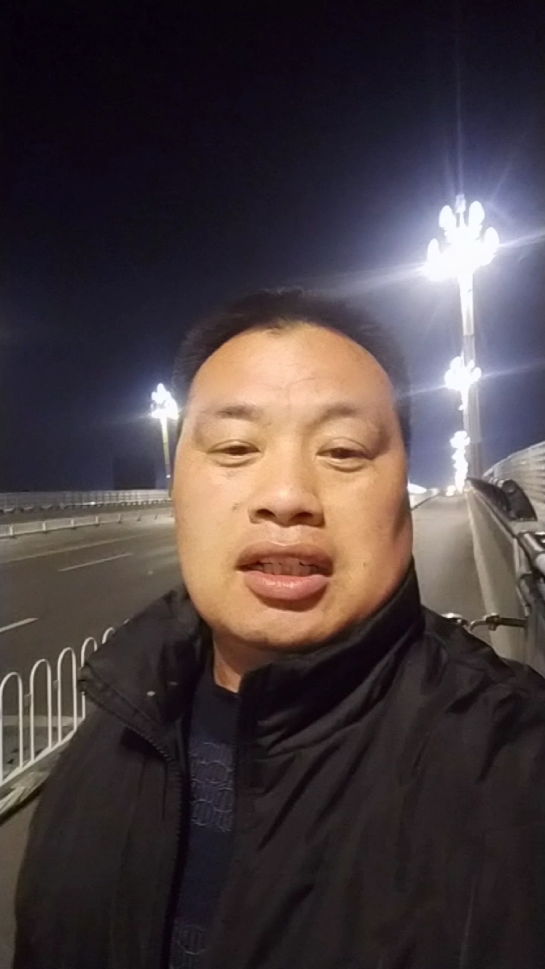 神颜福利社#80后的男人,有啥自己扛,委屈了大喊两句!