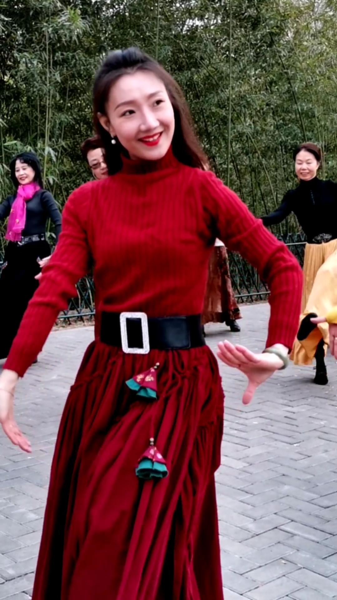 最美广场舞#小红老师优美的舞蹈《月亮》长视频!