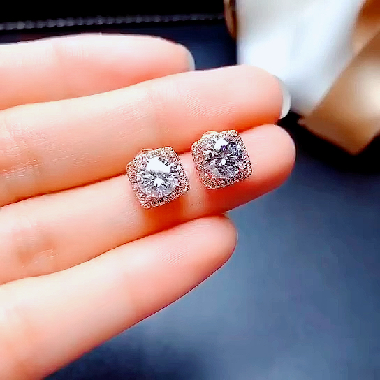 18k金莫桑钻耳钉