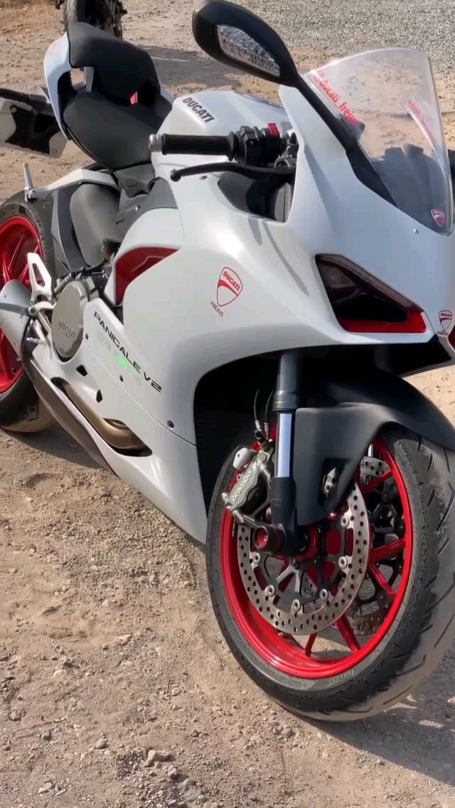 摩托车#杜卡迪panigalev2跑车