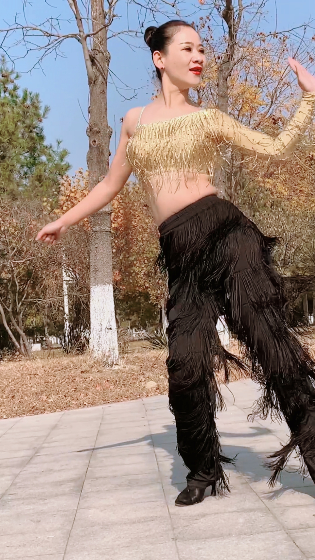 记录生活#冰冰美女身条真美,跳舞更好看