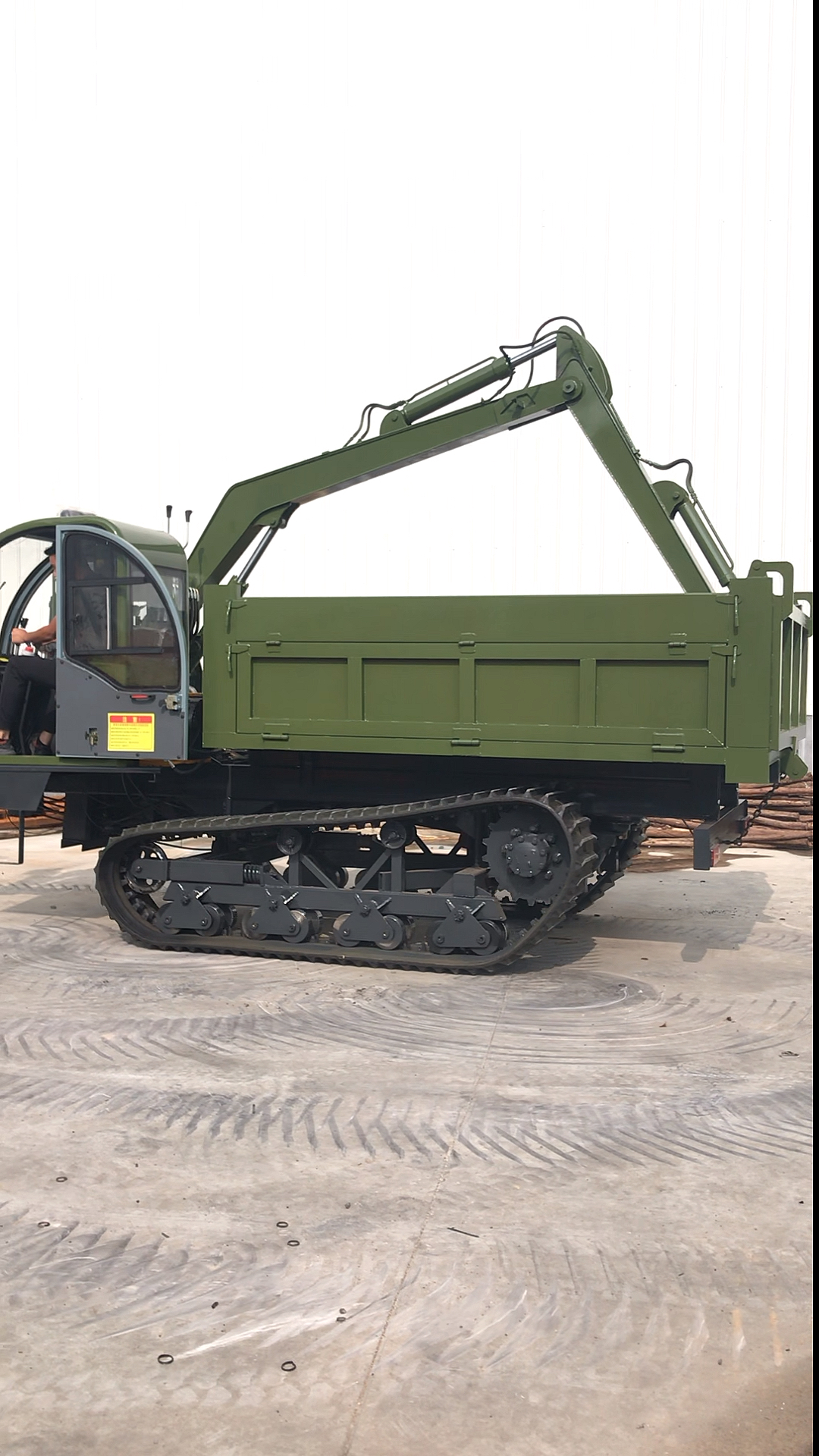 钢履带十吨随车挖爬山虎