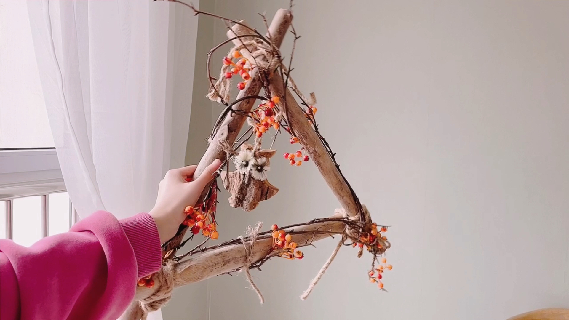 手工制作#用捡来的树枝做一个田园风挂饰