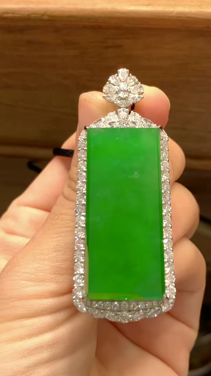 正阳绿平安无事牌超级无敌厚实饱满色阳水足重金豪镶佩戴大气上档次