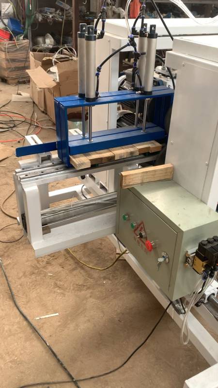 木工机械设备#木工双端出榫机一次双端出榫锯出木料光滑平整-度小视