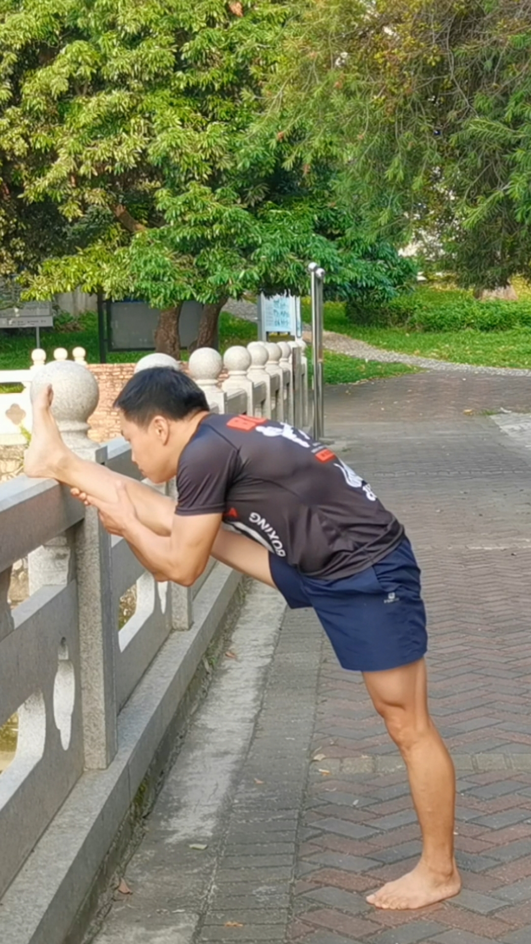 压腿#一字马的第一步,正压和侧压教学.