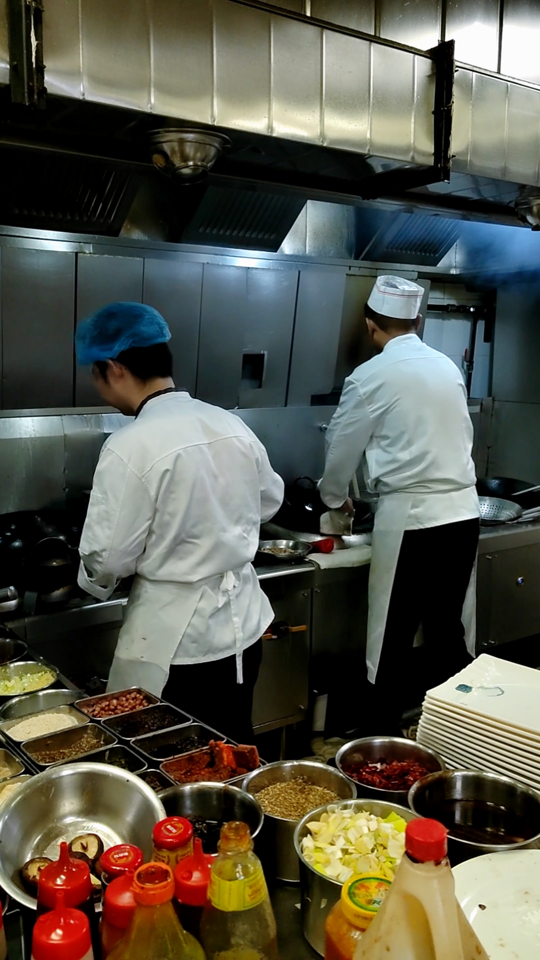 破壳计划#忙忙碌碌的后厨工作