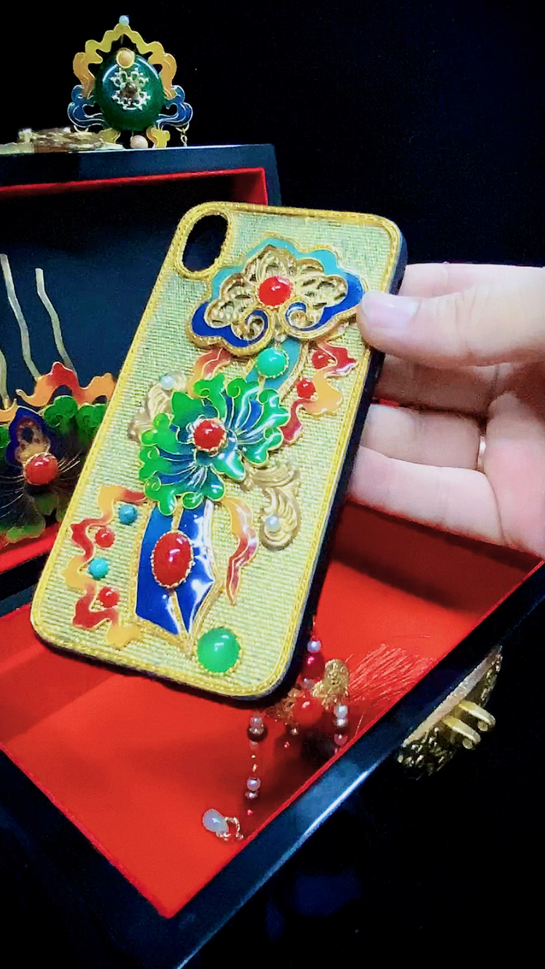 掐丝珐琅彩手机壳与古风发簪发饰-度小视