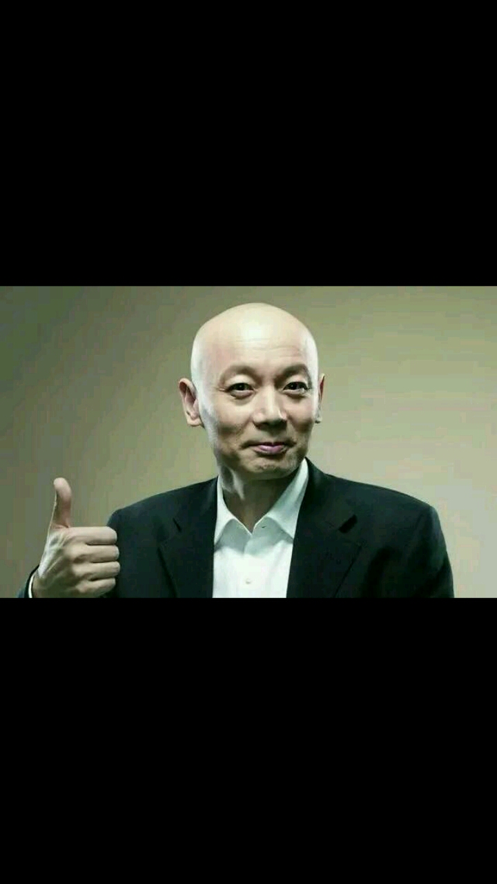 63岁影帝葛优近照暴瘦!眉毛稀疏脸颊凹陷显老态,表情微妙惹争议