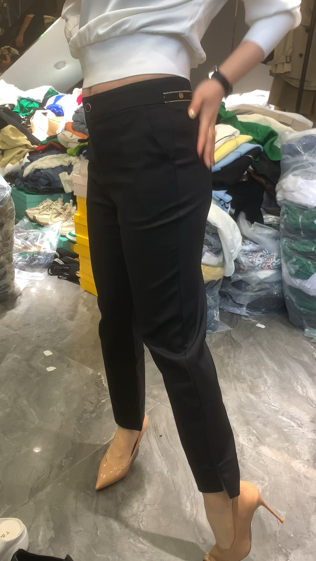 显高显瘦显臀翘小西裤