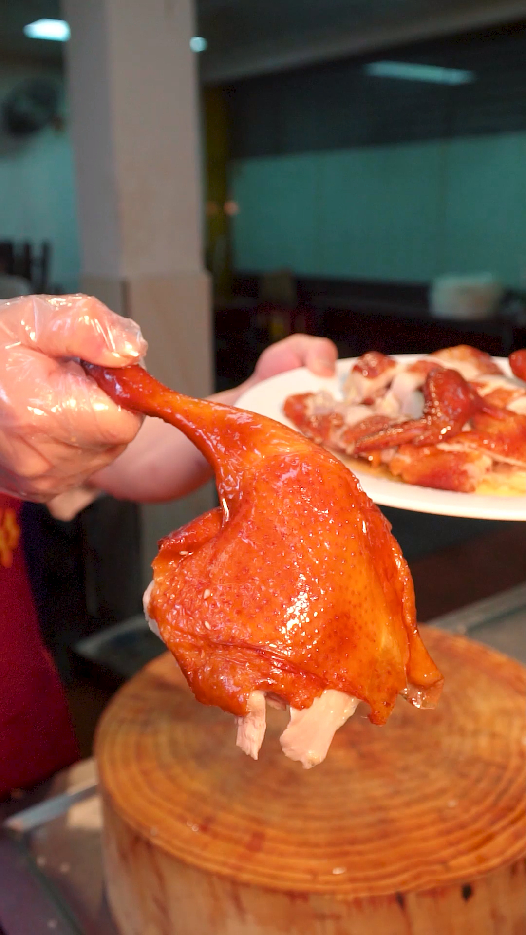 满天红烧腊实体店培训刘师傅教你做!