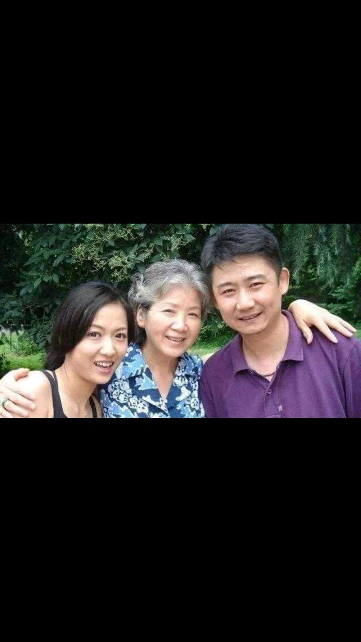 75岁"祖母专业户"曹翠芬,演技精湛作品经典,至今无子女很遗憾