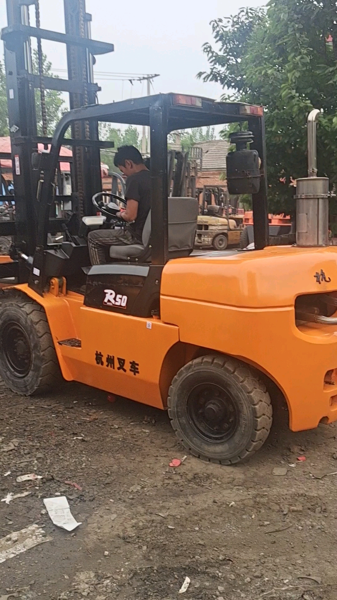 老铁们期待的小五吨大高个来了