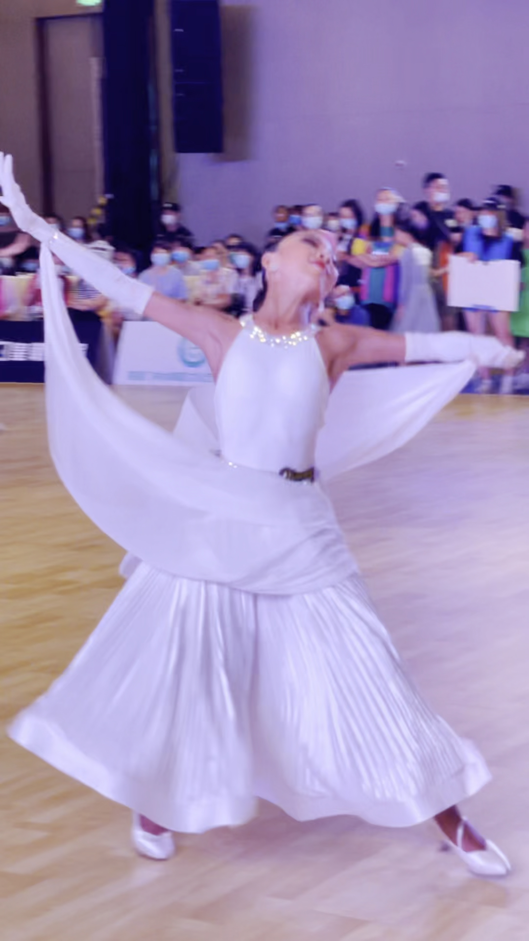 舞蹈轻快动人的维也纳华尔兹